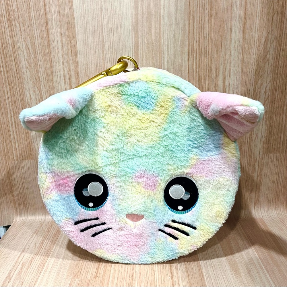 Na Na Na Surprise Doll & Accessories Case.